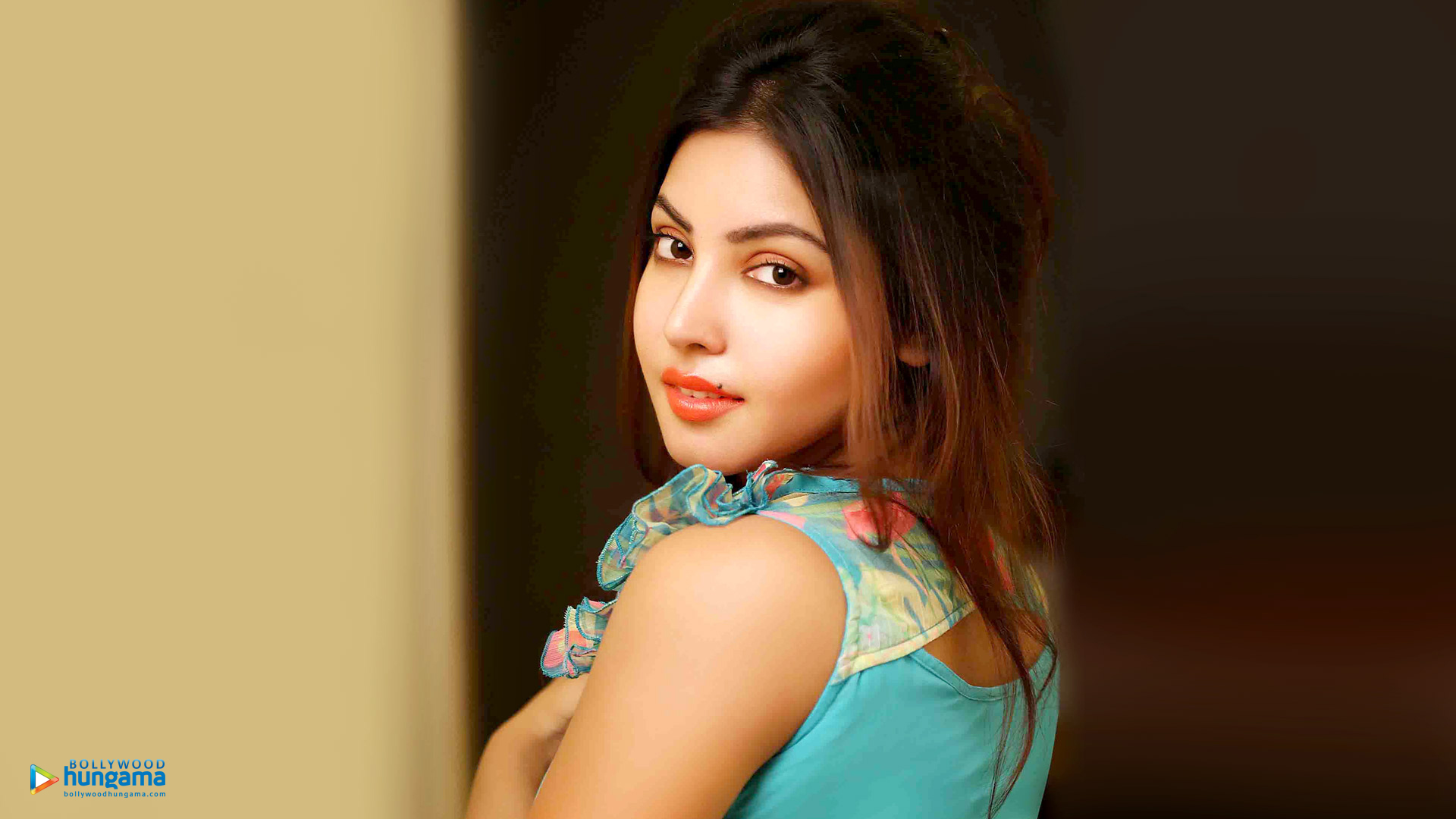 Komal Jha Komal Jha