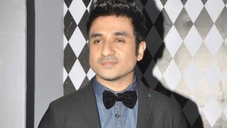 Shivi R. Kashyap Sings ‘Aisi Hi Hoon Mein’ Song