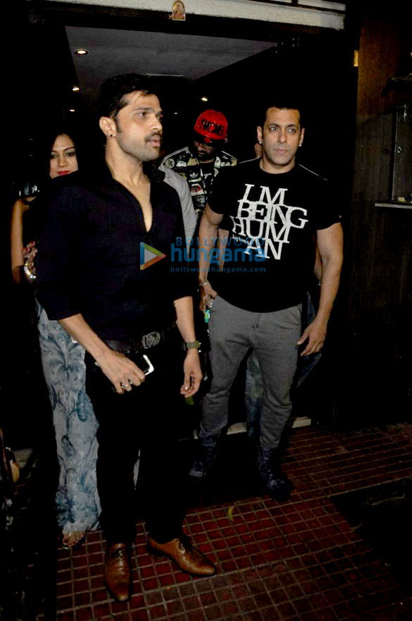 salman snapped at himeshs recording studio 7