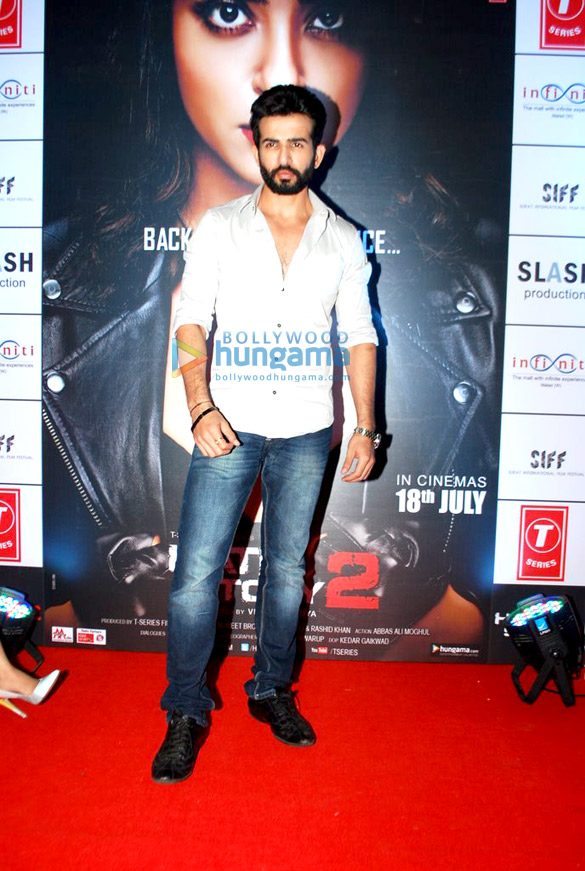 promotion of hate story 2 at infiniti mall 5