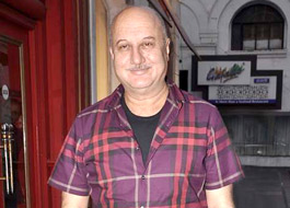 Anupam Kher recovering after minor eye surgery