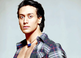 Tiger Shroff awarded with 5th degree black belt