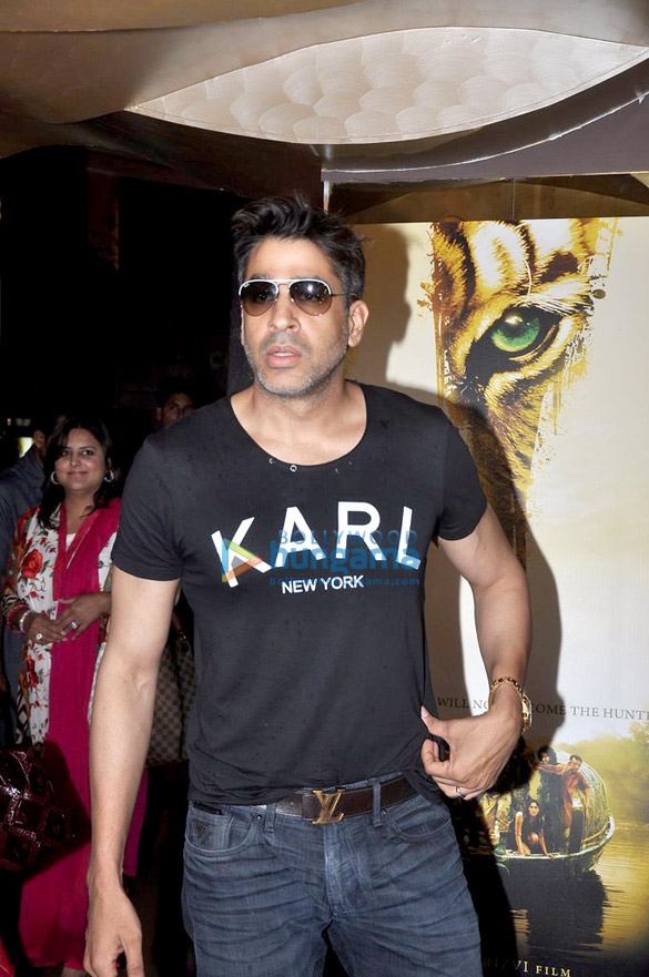 trailer first look launch of roar 19