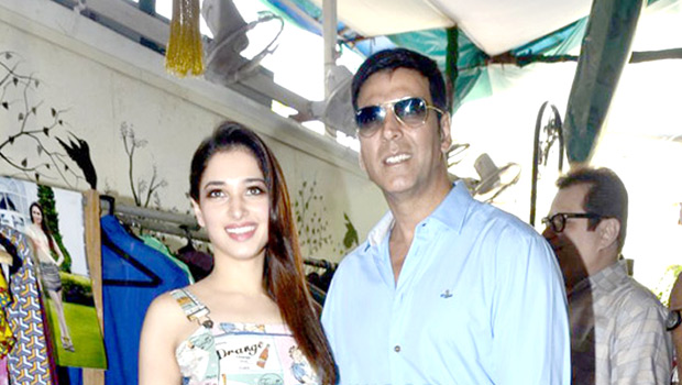 Akshay – Tamannaah Grace Varsha Taurani’s Charity Exhibition