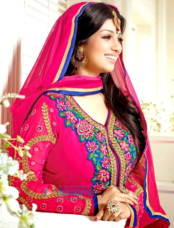 ayesha takia azmi 56