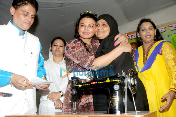 rakhi sawant distributes sewing machines for women empowerment 2