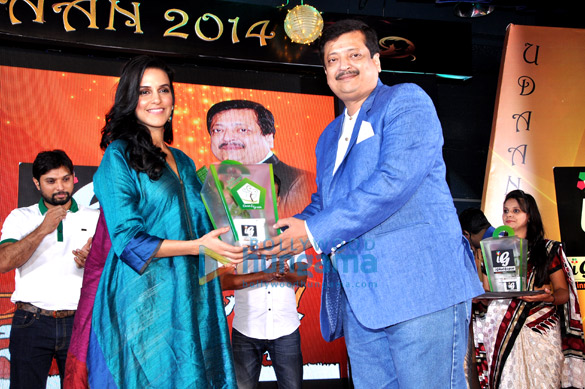 team of ekkees toppon ki salaami honour meritorious students parents 2