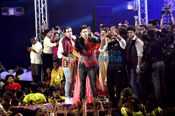 ajay rohit varun at sankalp dahi handi celebration 10