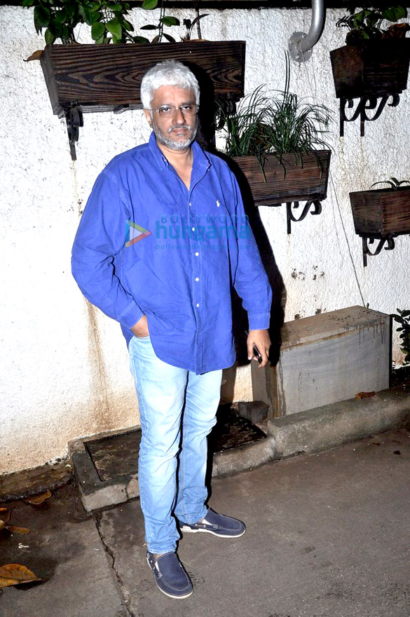special screening of raja natwarlal 8