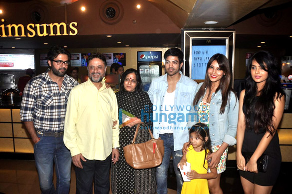 bipasha basu harman baweja watch creature with family 2
