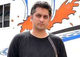 Mohit Suri to adapt Chetan Bhagat’s ‘Half Girlfriend’ into a film Mohit Suri to adapt Chetan Bhagat’s ‘Half Girlfriend’ into a film
