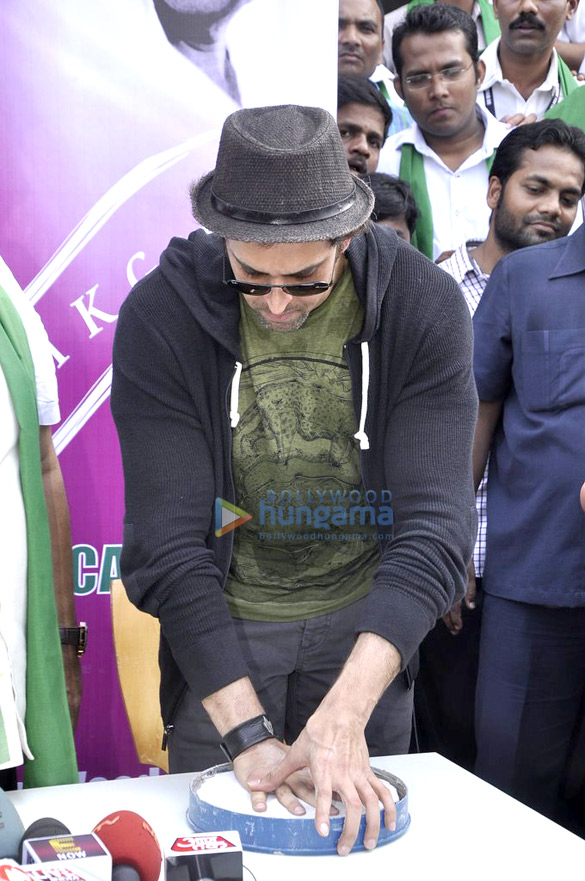 hrithik roshan at wwi cleanliness drive 11