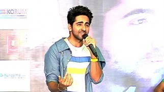 Ayushmann Khurrana Performs Live At Korum Mall