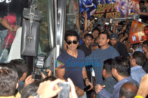 team of happy new year visits gaiety cinema 5