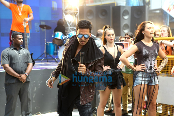 the shaukeens 106