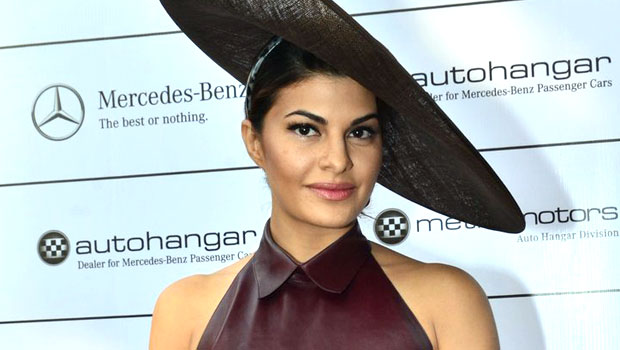 Jacqueline Fernandez Graces ‘Metro Motors Auto Hanger Sir H M Mehta Million Trophy’