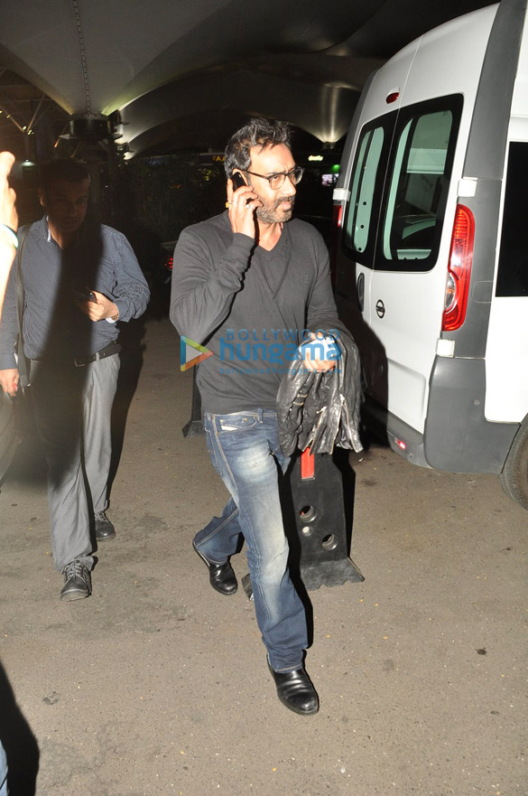 ajay devgn snapped at the airport 2