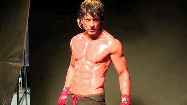 Making Of Shah Rukh Khan’s Photoshoot For Dabboo Ratnani’s 2015 Calendar
