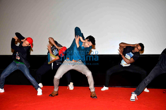 varun dhawan unveils jee karda song from badlapur 5