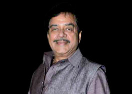 Shatrughan Sinha returns on stage after 14 years