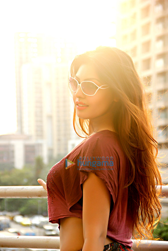 komal jha 100