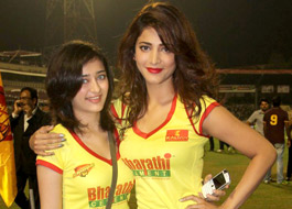 Shruti Haasan sings for sister Akshara Haasan’s Shamitabh