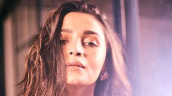 Alia Bhatt channels all the mid-week drama in her black structured gown by  Gaurav Gupta for Jio World Plaza opening : Bollywood News - Bollywood  Hungama