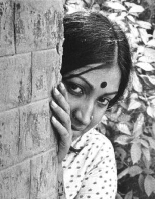 Ek Adhuri Kahani