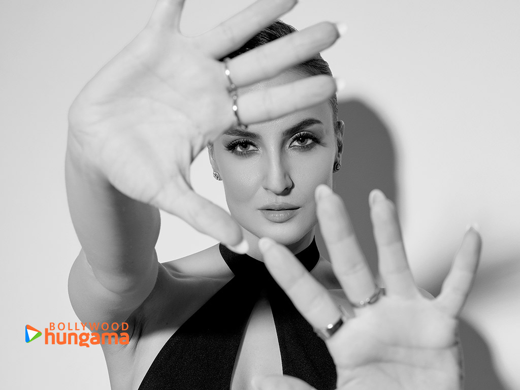 Elli AvrRam Elli AvrRam