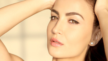 Celebrity Wallpapers of Elli Avram