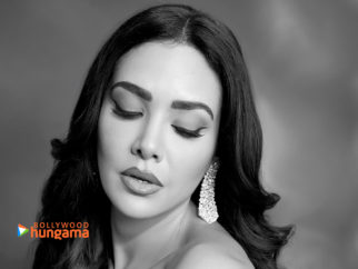 Celebrity wallpaper of Esha Gupta