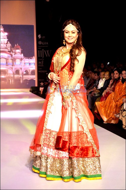 bollywood at the india international jewellery week part 1 9