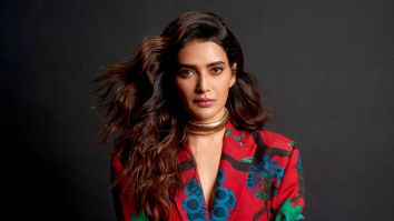 Celebrity wallpaper of Karishma Tanna