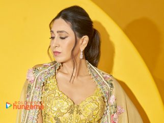 Celebrity wallpaper of Karisma Kapoor