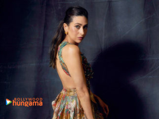 Celeb Wallpapers Of Karisma Kapoor