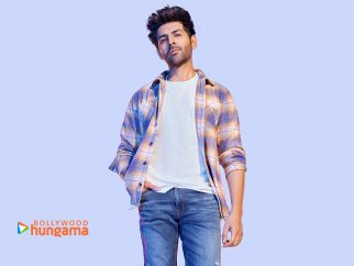 Celebrity wallpaper of Kartik Aaryan