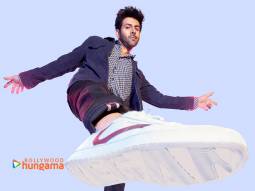 Celebrity wallpaper of Kartik Aaryan