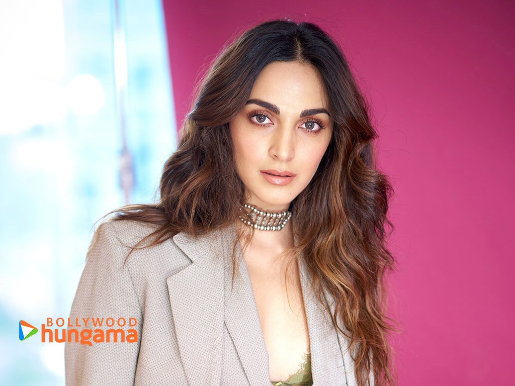 Kiara Advani Wallpapers kiaraadvani3133 Bollywood Hungama