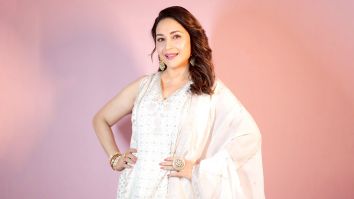 Celeb Wallpapers Of Madhuri Dixit