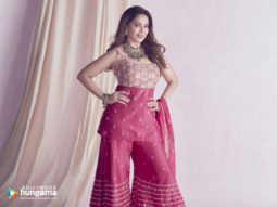 Celeb Wallpapers Of Madhuri Dixit