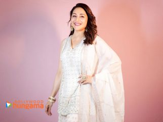 Celeb Wallpapers Of Madhuri Dixit