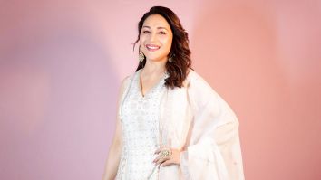 Celeb Wallpapers Of Madhuri Dixit