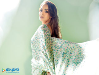 Celeb Wallpapers Of Malaika Arora