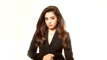 Celebrity wallpaper of Mithila Palkar