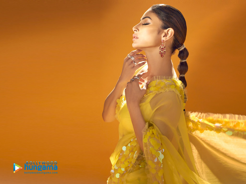 Mouni Roy Mouni Roy