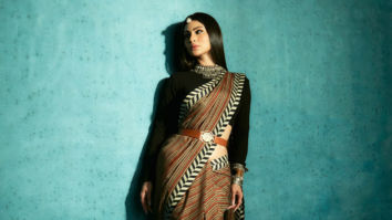 Celeb Wallpapers Of Mouni Roy