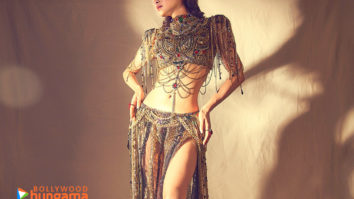 Celebrity wallpaper of Mouni Roy