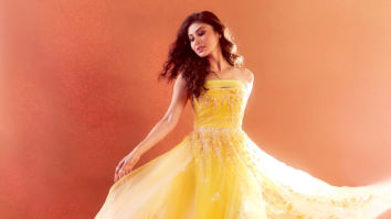 Celeb Wallpapers Of Mouni Roy