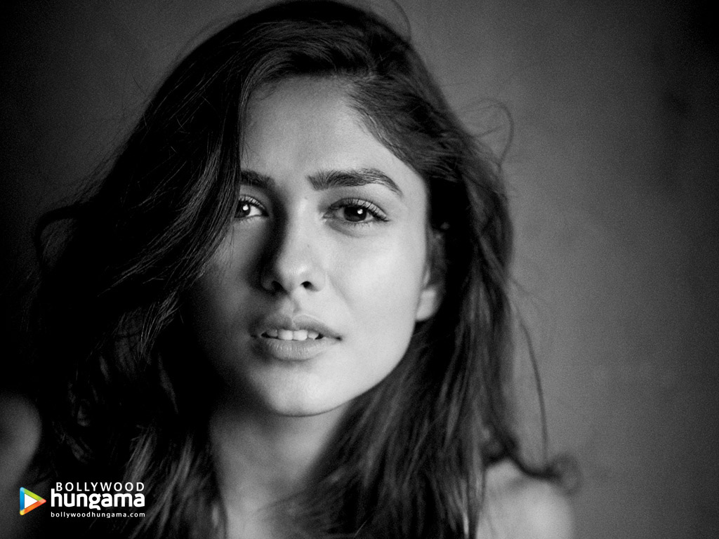 Mrunal Thakur