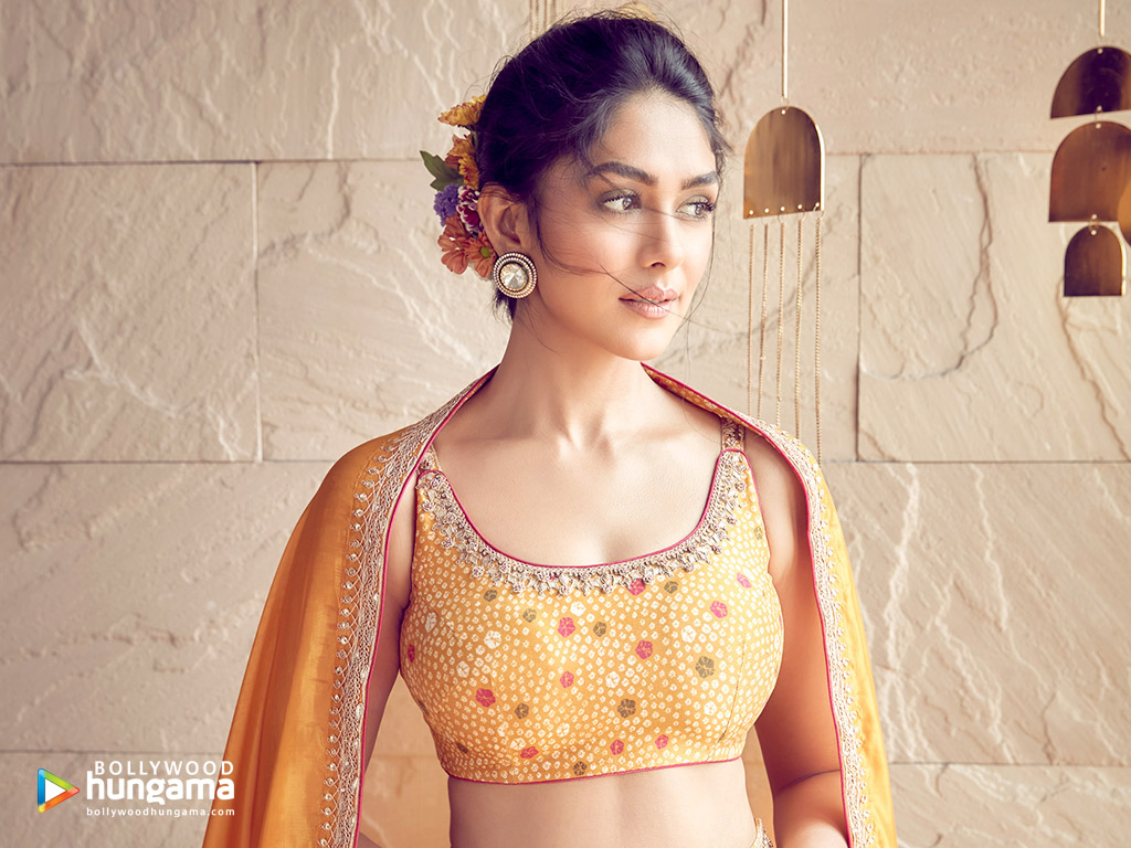 Mrunal Thakur Mrunal Thakur